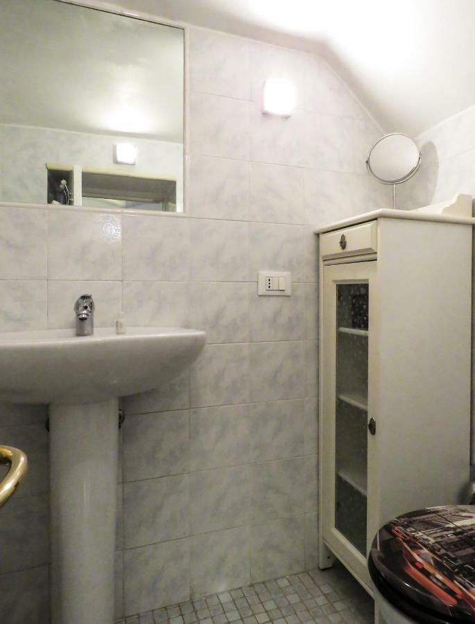 Casa Del Moro - Romantic Loft In Trastevere Buitenkant foto