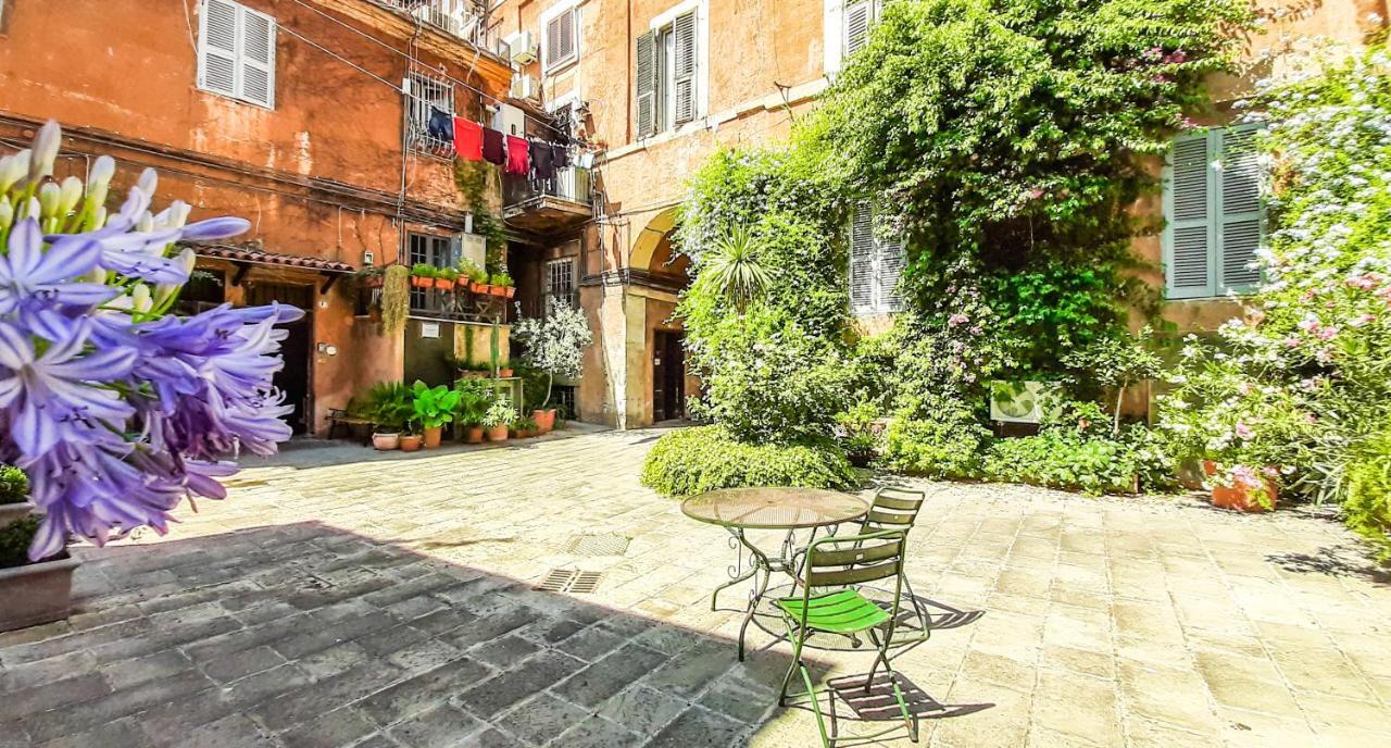 Casa Del Moro - Romantic Loft In Trastevere Buitenkant foto